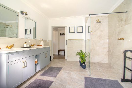 Lannes Unit 2 Bathroom